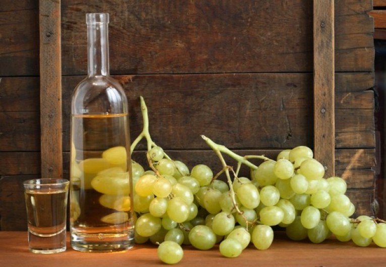 Рецепт приготовления коньяка в домашних условиях из винограда
