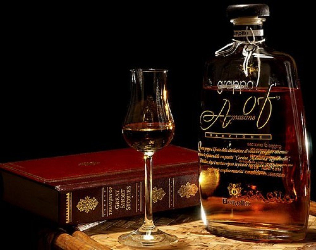 Граппу следует считать самогоном, приготовленным из винограда