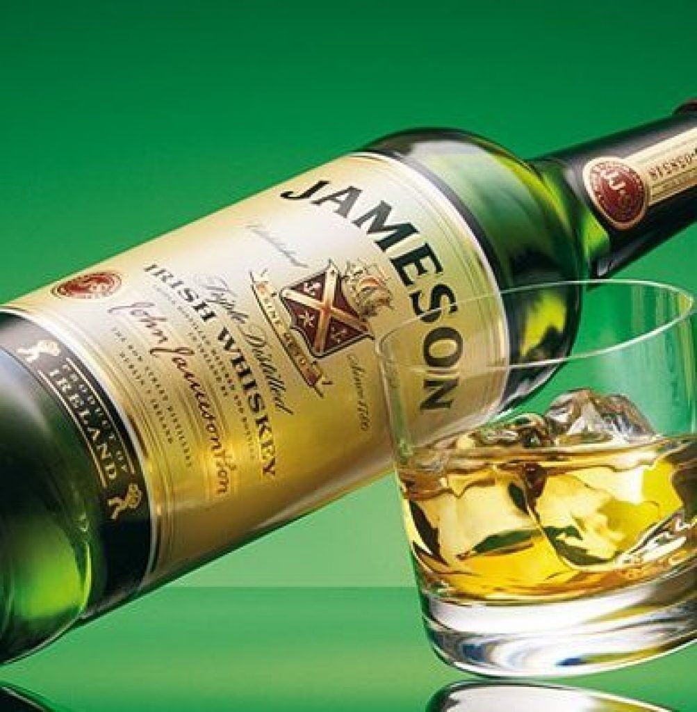 Ирландский виски Jameson является самым популярным алкогольным напитком ...