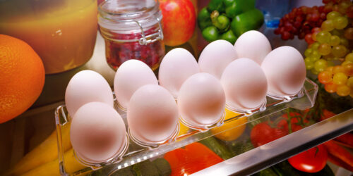 Вы храните яйца на дверце холодильника? Вы можете заплатить за эту ошибку своим здоровьем